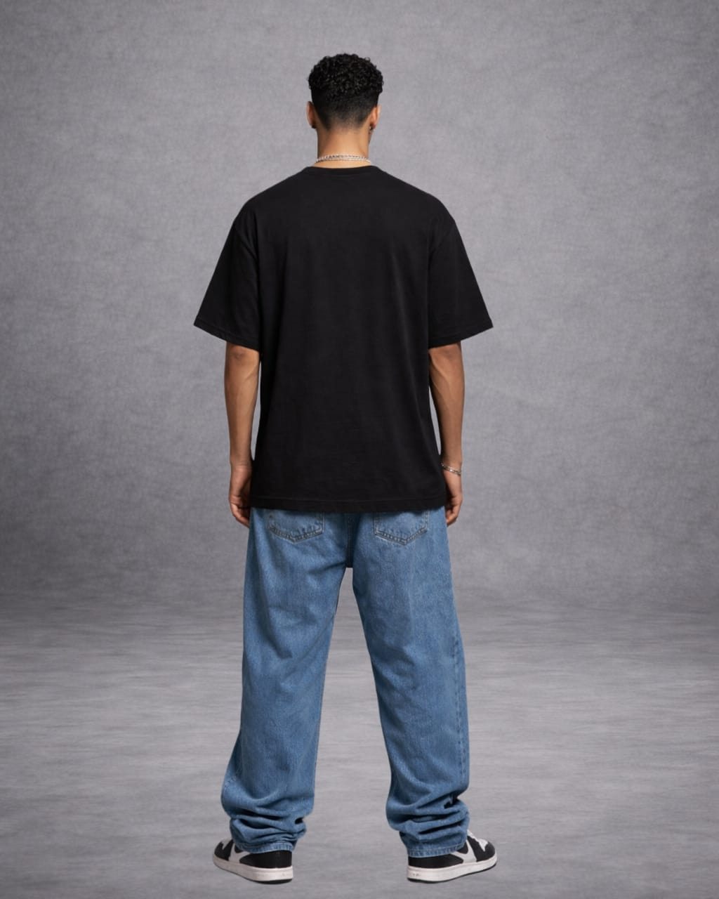 ZSSEL Vintage Lamp Artwork Oversized T-Shirt